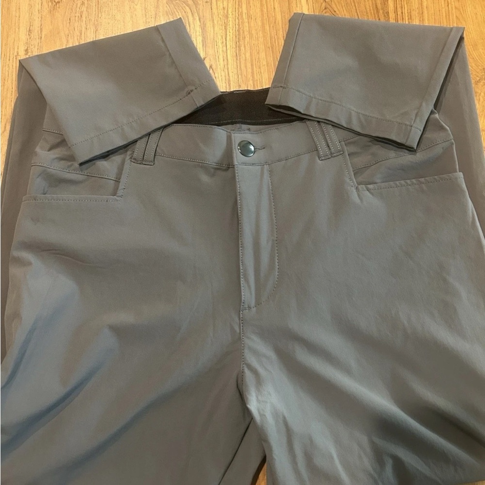 BYLT Basics Ace pant, preppy , golf , classic , chino, size 31 gray pants